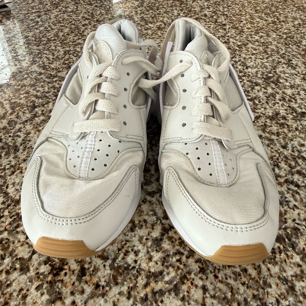 Nike Women’s Huarache White and Tan Sneakers
